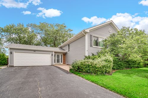 818 Woodbine Cir, Lake Zurich, IL, 60047-3026 | Card Image