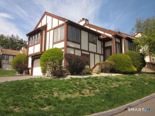 761-690 Forest Rd, West Haven, CT, 06516-7931 | Card Image