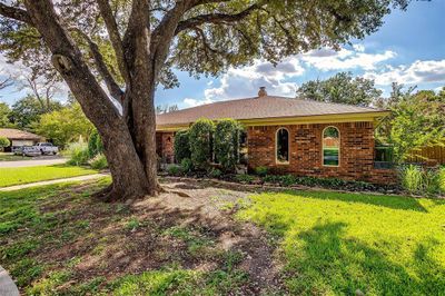 Single story home featuring a front yard | Image 2