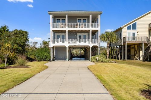 714 W Dolphin Dr, Oak Island, NC, 28465-7163 | Card Image