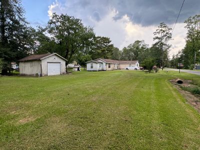 2960 Call St, House other with 3 bedrooms, 2 bathrooms and null parking in Vidor TX | Image 3