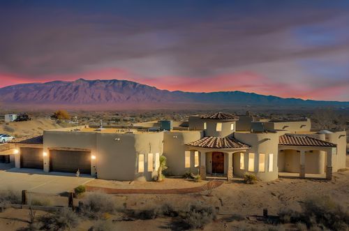 3 Quiet Rd, Corrales, NM, 87048-8270 | Card Image