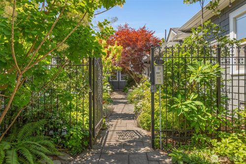 apt-f-421 10th Ave E, Seattle, WA, 98102-5066 | Card Image