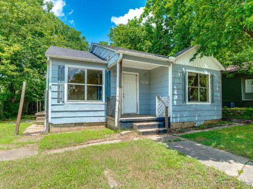 508 E 16th St, Ada, OK, 74820-7814 | Card Image