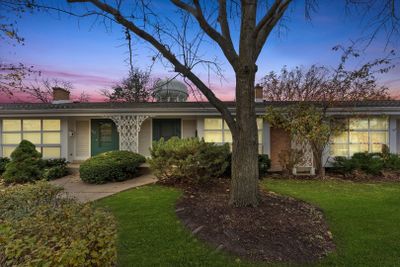 604 Carriage Hill Drive, House other with 2 bedrooms, 1 bathrooms and 1 parking in Glenview IL | Image 2