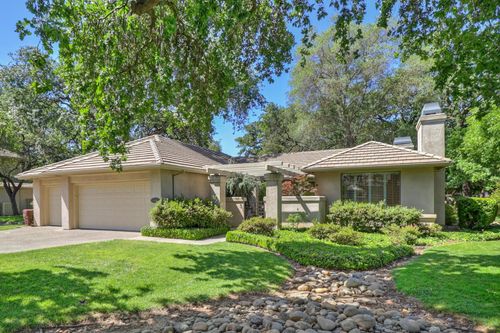 11225 Crocker Grove Ln, Gold River, CA, 95670-4524 | Card Image