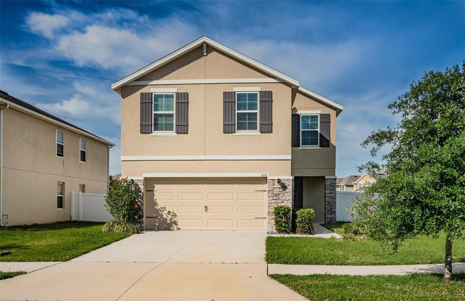 Ashentree Dr, Plant City, FL 33563