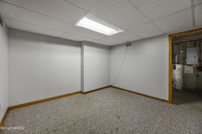 2 Faucett Ln, House other with 3 bedrooms, 3 bathrooms and null parking in Pittsfield MA | Image 37