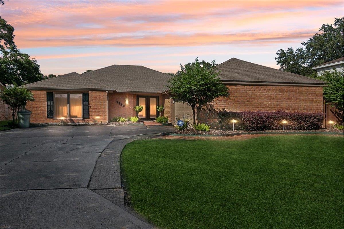 Woodway Dr, Beaumont, TX 77707