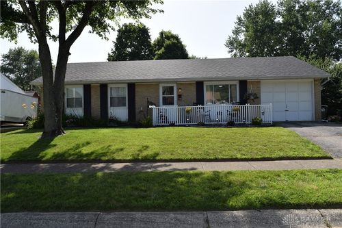 1005 White Pine St, New Carlisle, OH, 45344-1130 | Card Image