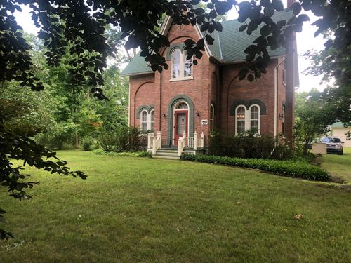 857 E Michigan Ave, Grass Lake, MI, 49240-9331 | Card Image