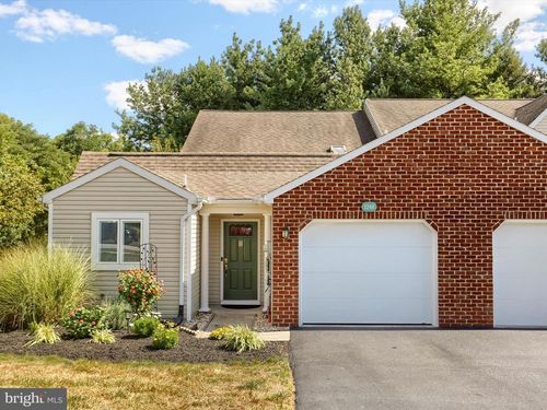 1240 Summitview Ct, New Cumberland, PA, 17070-2200 | Card Image