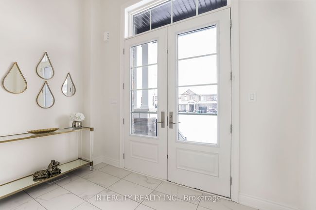 111 Walker Rd W, House other with 5 bedrooms, 4 bathrooms and 4 parking in Caledon ON | Image 7
