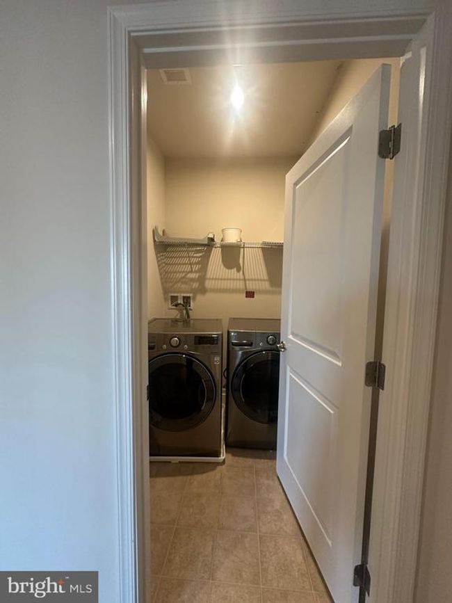 10402 Steeplechase Run Ln, Townhouse with 3 bedrooms, 4 bathrooms and null parking in MANASSAS VA | Image 22