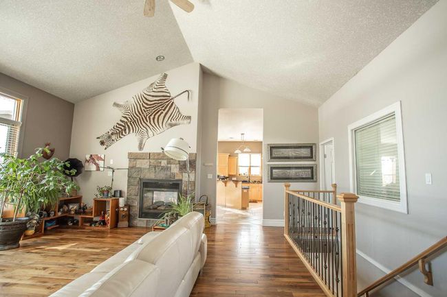 7 Chinook Crescent, House other with 5 bedrooms, 3 bathrooms and 6 parking in High Level AB | Image 5