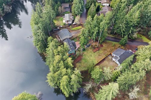 18512 Woodside Dr Se, Yelm, WA, 98597-9010 | Card Image