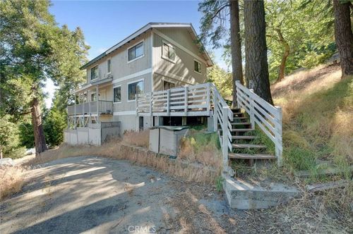 25389 Oak Glen Rd, Twin Peaks, CA, 92391-1020 | Card Image