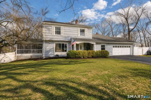 11 Charcoal Rd, Norwalk, CT, 06854-4013 | Card Image