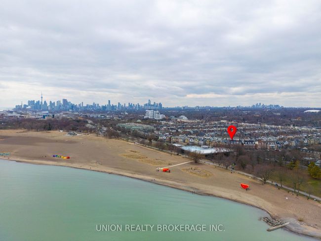 1872 Lake Shore Blvd E, House attached with 4 bedrooms, 3 bathrooms and null parking in Toronto ON | Image 21
