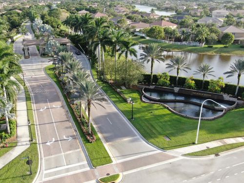 4404 E Whitewater Ave, Weston, FL, 33332-2414 | Card Image