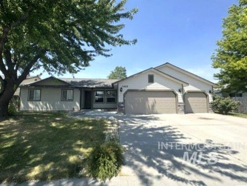 1425 Sw Kursten Ave, Mountain Home, ID, 83647-4647 | Card Image