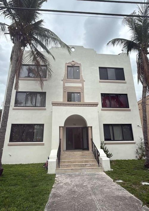 3-75 Glen Royal Pkwy, Miami, FL, 33125-5275 | Card Image