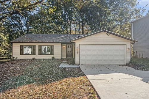 2154 Scarbrough Dr, Stone Mountain, GA, 30088-4313 | Card Image