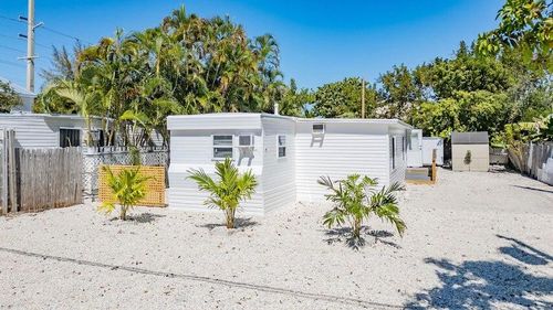 30925 Mercedes Rd, Big Pine Key, FL, 33043-4812 | Card Image