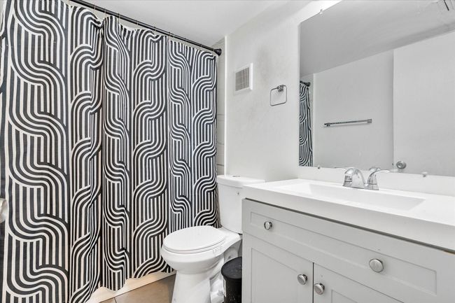 APT-103 - 8610 N Sherman Cir, Condo with 2 bedrooms, 1 bathrooms and null parking in Miramar FL | Image 8