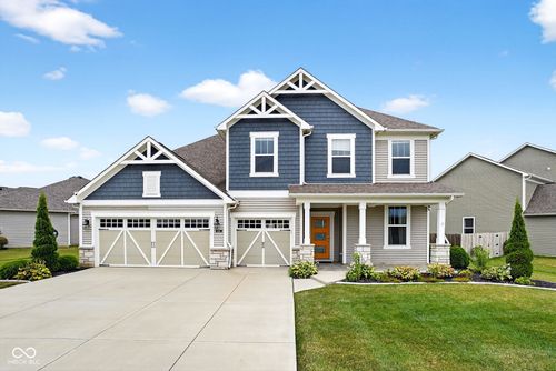 1081 Park Ct, Avon, IN, 46123-5566 | Card Image