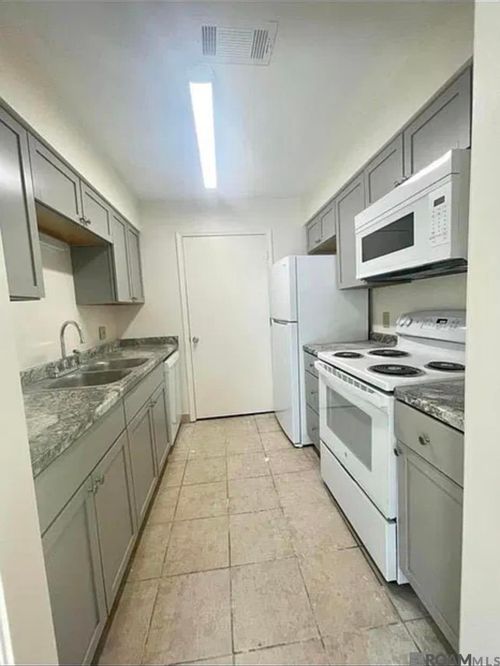 5128 Brightside View Dr, Baton Rouge, LA, 70820-4755 | Card Image
