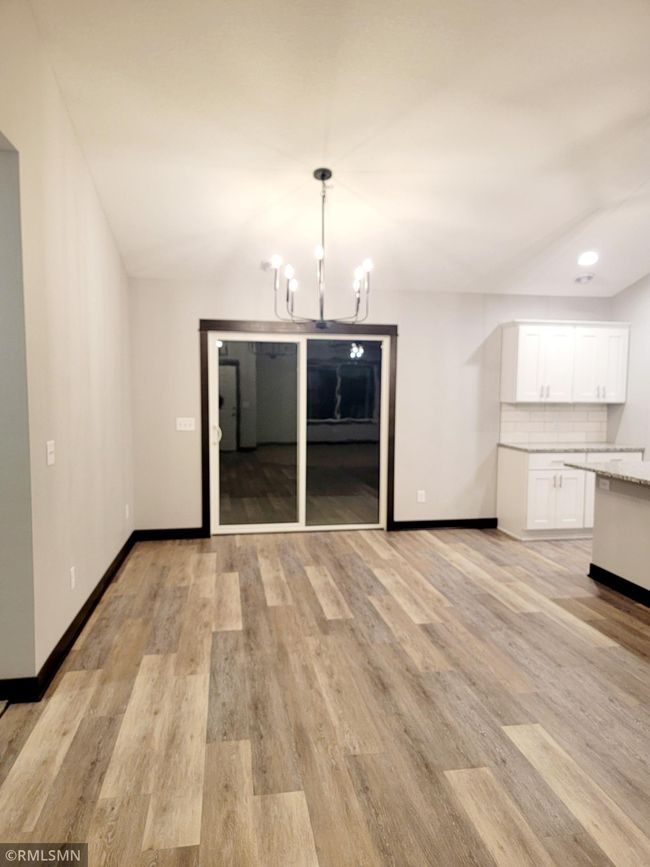 *Listing pictures are of previous model with similar finishes and layout* | Image 7
