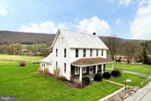 125 Old Hill Rd, LOGANTON, PA, 17747-9576 | Card Image