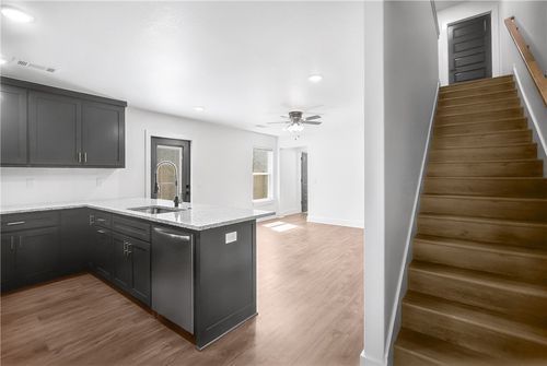 1102 Lockheed St, Bentonville, AR, 72712-6590 | Card Image