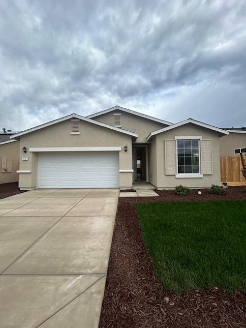 176 Squaw Valley Dr, Merced, CA, 95341-8068 | Card Image