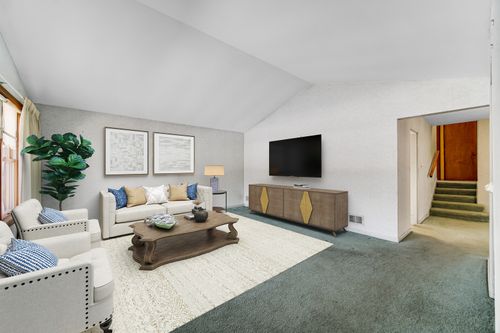 7050 N Keating Ave, Lincolnwood, IL, 60712-2123 | Card Image