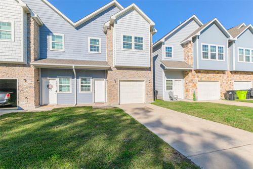 3211 Avenue O, Rosenberg, TX, 77471-5708 | Card Image