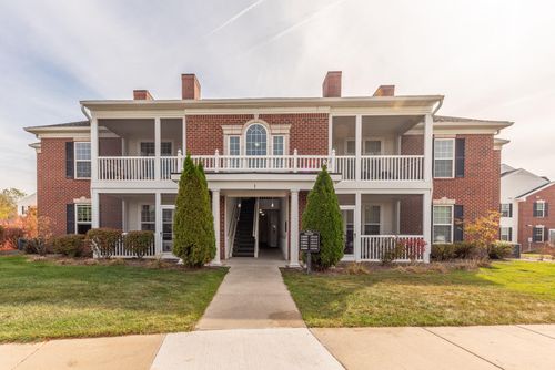 1008 W Summerfield Glen Cir, Ann Arbor, MI, 48103-9166 | Card Image