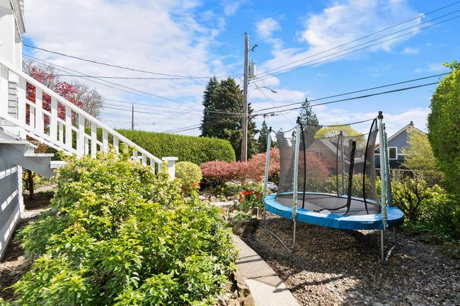 1421 Seventh Ave, House other with 3 bedrooms, 2 bathrooms and null parking in New Westminster BC | Image 34