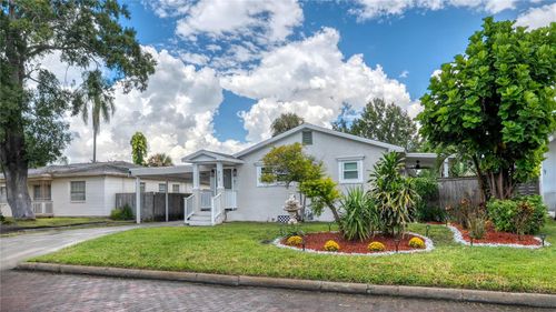 913 W Fribley St, TAMPA, FL, 33603-5415 | Card Image