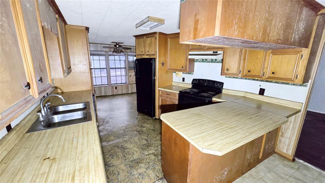 174 Red Bird Cir, House other with 3 bedrooms, 2 bathrooms and 2 parking in Trinity TX | Image 6