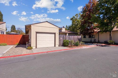 751 Agnew Pl, Santa Rosa, CA, 95401 | Card Image