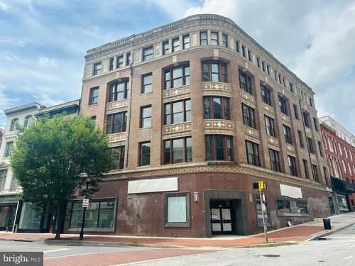 404-100 W Lexington St, BALTIMORE, MD, 21201-3411 | Card Image