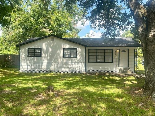 125 Kellum St, Ames, TX, 77575 | Card Image