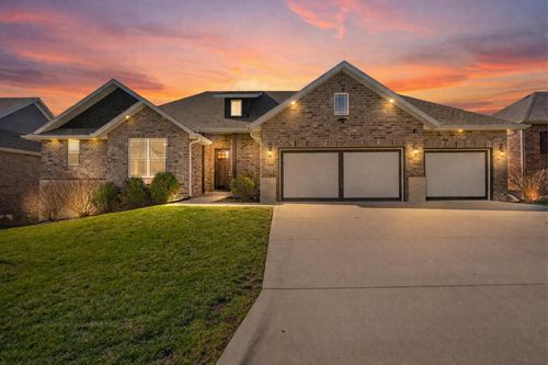 727 S Hickory Dr, Springfield, MO, 65809-4502 | Card Image