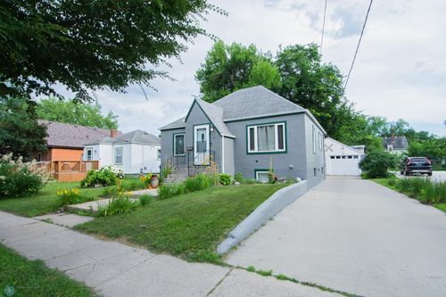 1514 1st Ave S, Fargo, ND, 58103-1502 | Card Image