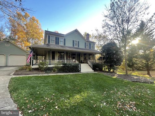 10101 Mill Wheel Ln, VIENNA, VA, 22182-1338 | Card Image