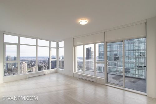 4502-4670 Assembly Way, Burnaby, BC, V5H0H3 | Card Image