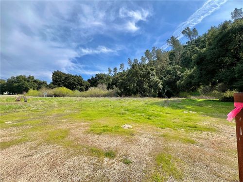 6245 Parkhill Rd, Santa Margarita, CA, 93453-9658 | Card Image