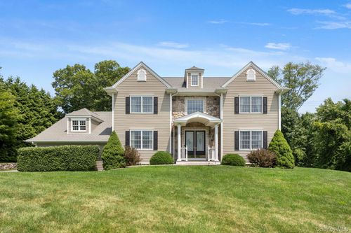 128 Apple Hill Rd, Brewster, NY, 10509-6163 | Card Image